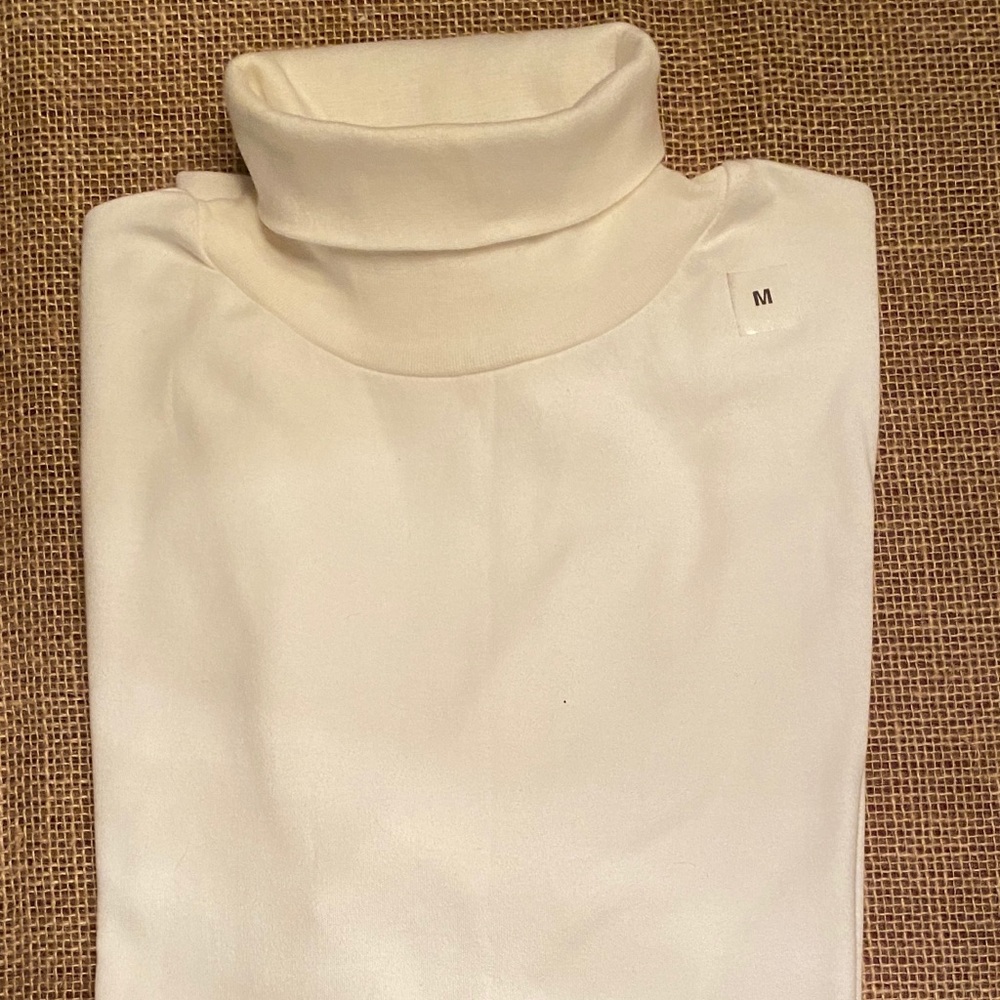 Women’s Basic Turtleneck White